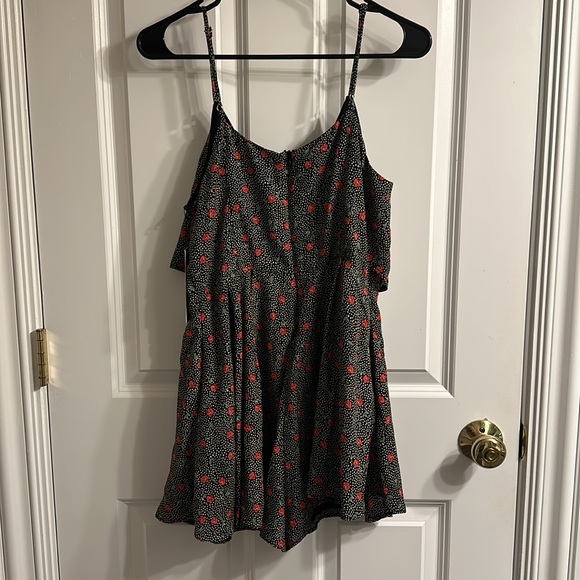 NWT Sugar Lips Romper - Picture 6 of 6